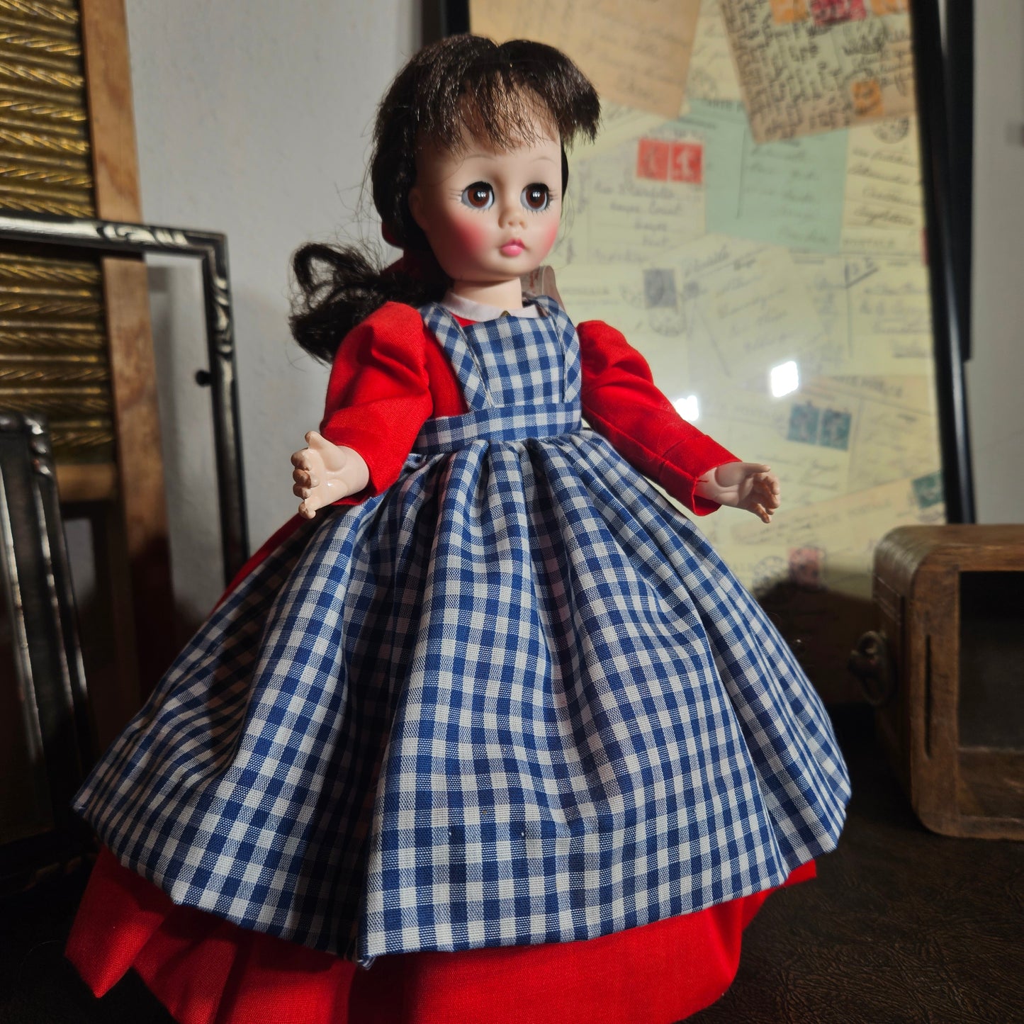 Vintage Jo collector doll with dark hair
